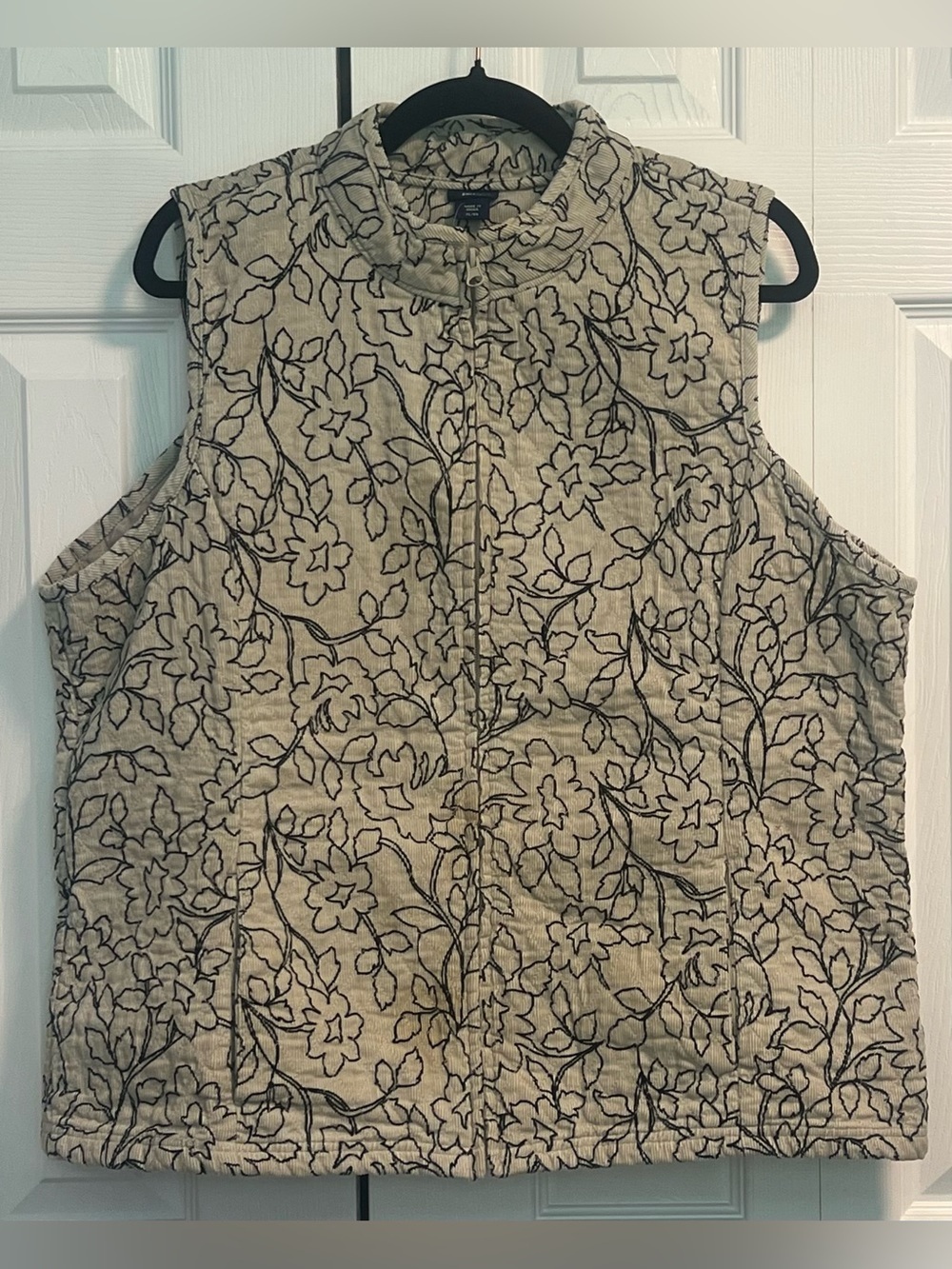 Basic Editions Beige Quilted Floral Zip Vest